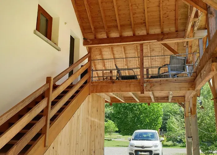 Whisperive Lodge - Le Vert Aux Bords De Rive